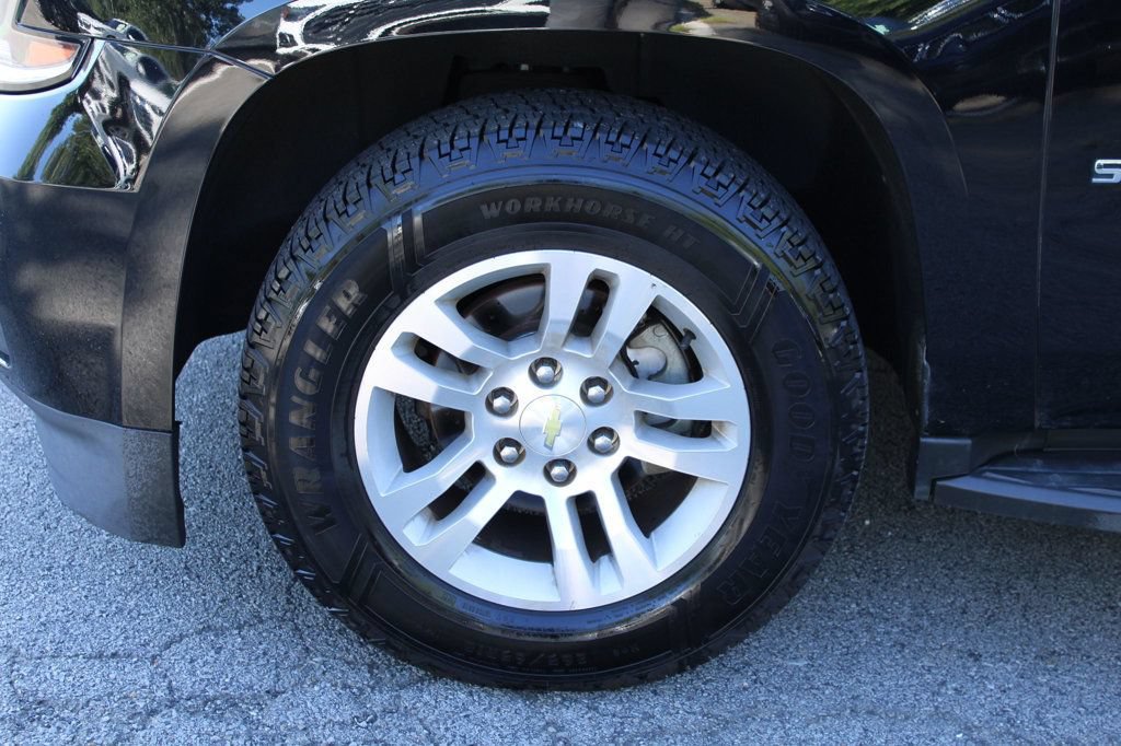 Used 2015 Chevrolet Suburban LS RWD image 37