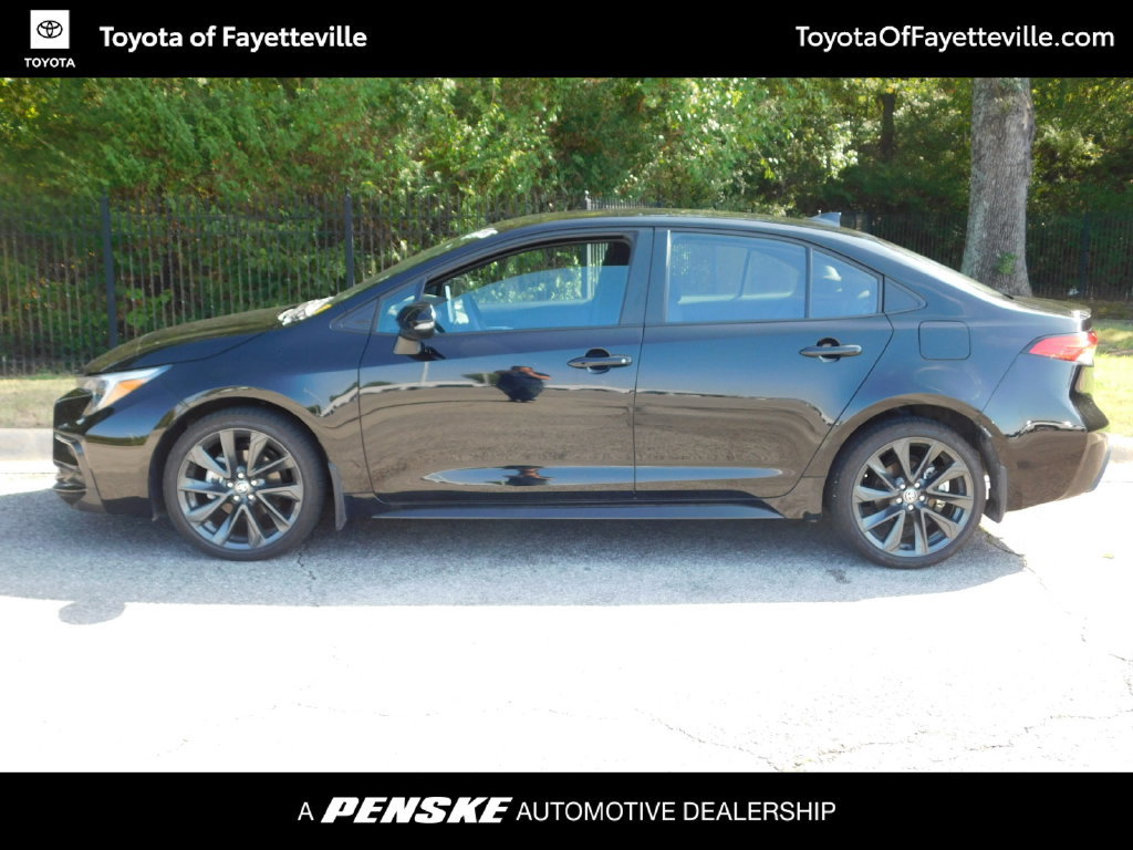 Used 2026 Toyota Corolla SE w/ SE Package FWD image 2