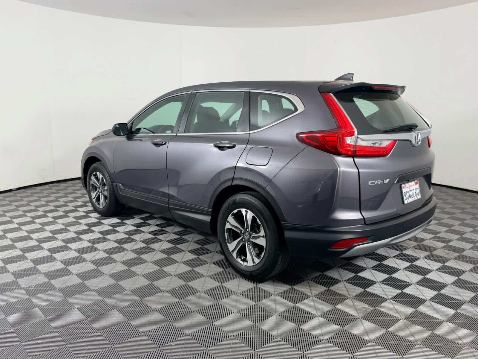 Used 2018 Honda CR-V LX image 5