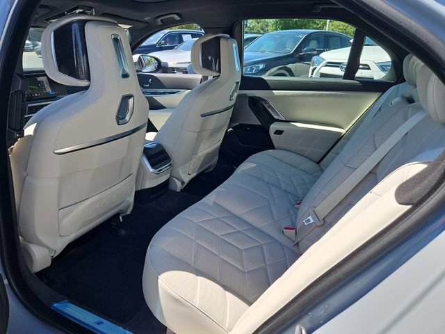 New 2025 BMW 760i xDrive image 12