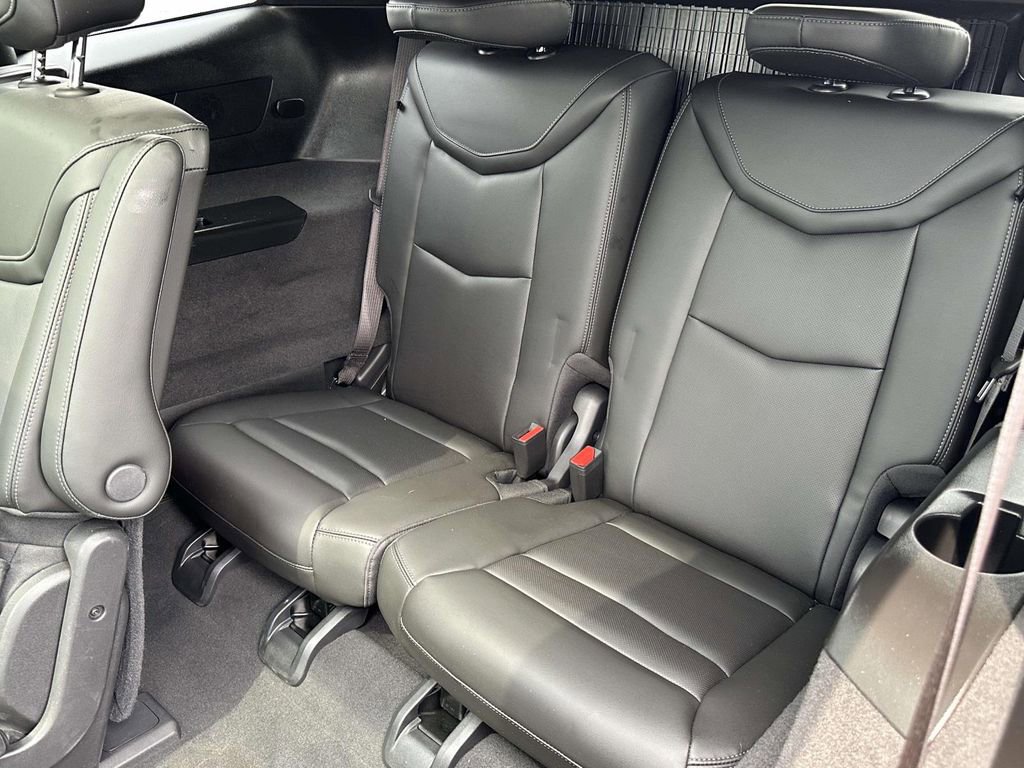Used 2023 Cadillac XT6 Premium Luxury w/ LPO, Floor Liner Package image 12