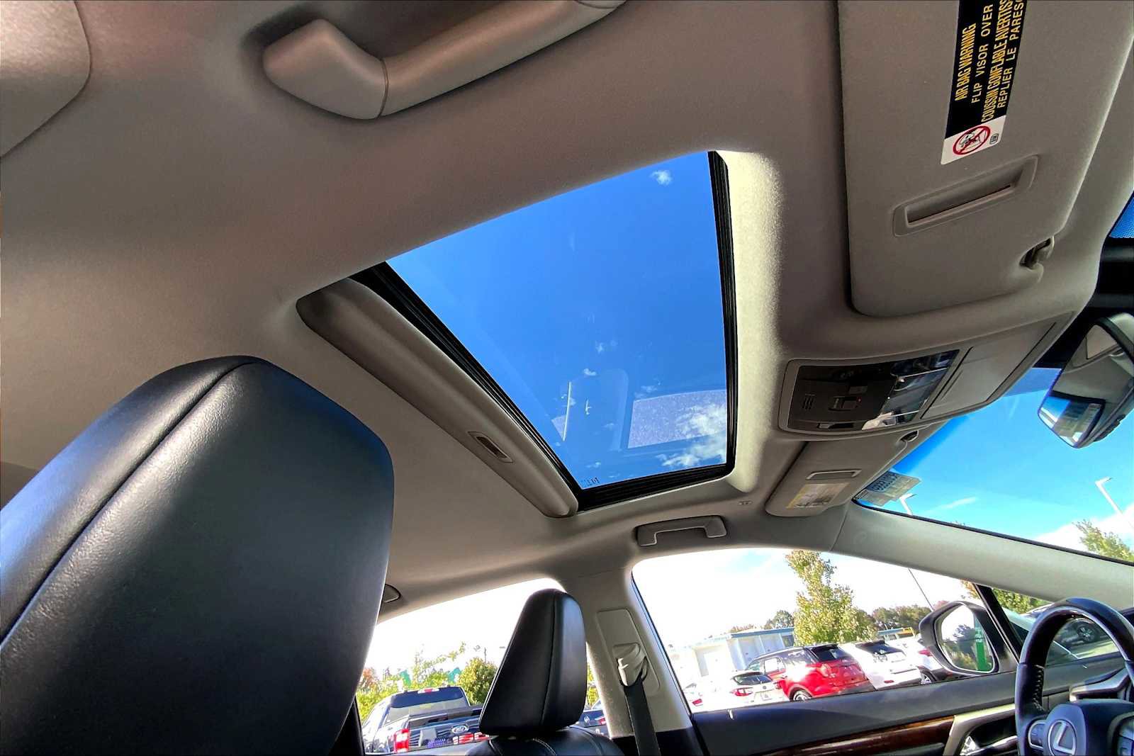 Used 2017 Lexus RX 450h AWD image 13