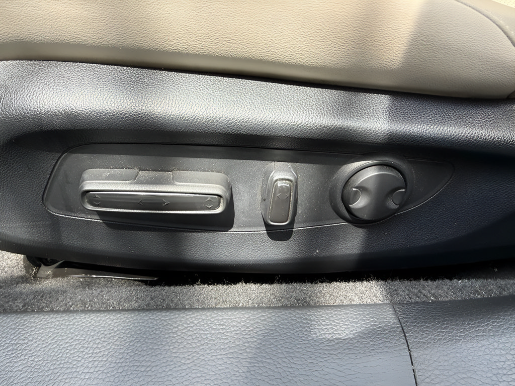 Certified 2023 Honda Accord EX-L image 10