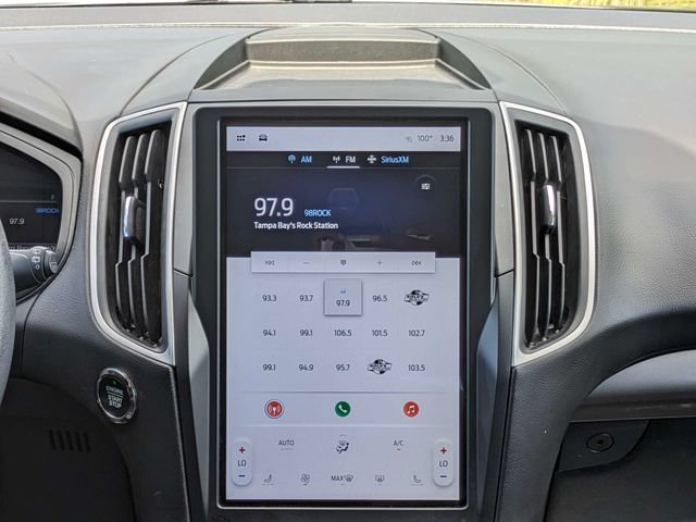 Used 2024 Ford Edge SEL AWD/4WD image 19