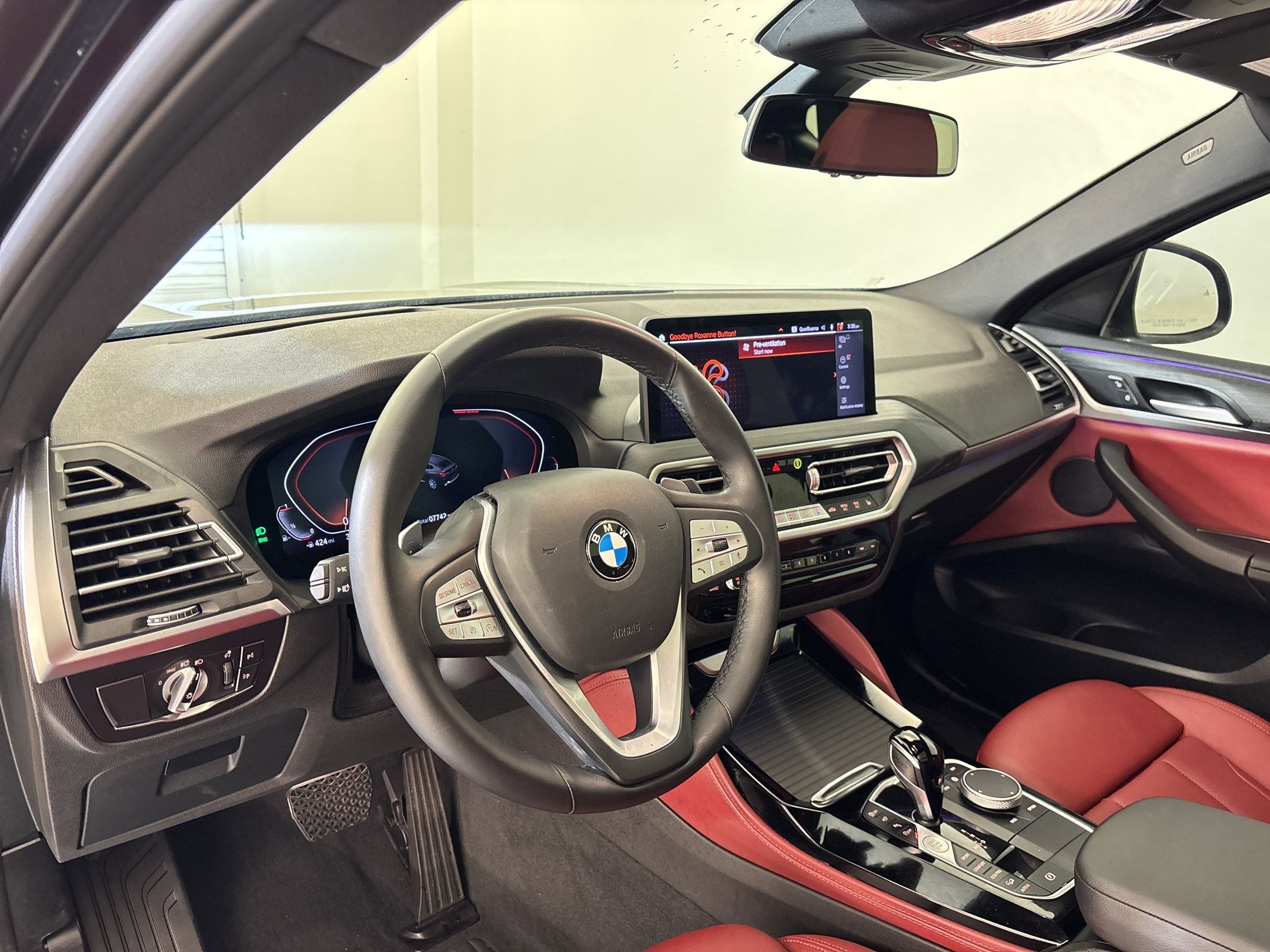 Certified 2024 BMW X4 xDrive30i w/ Parking Assistance Package image 4