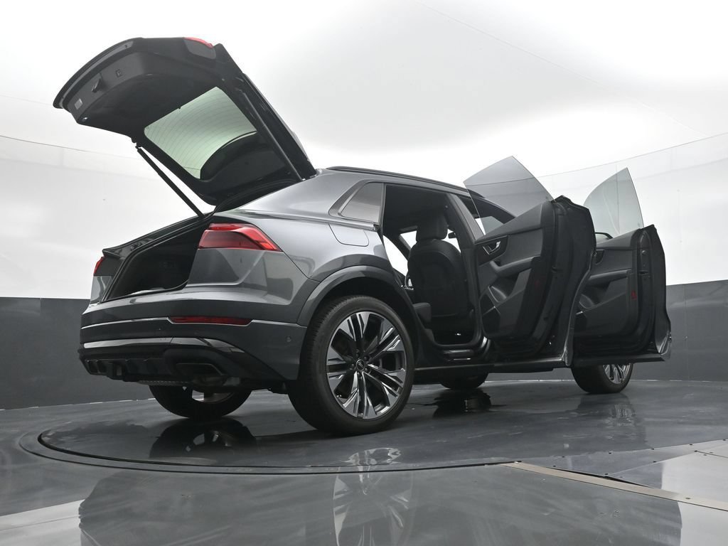 Used 2025 Audi Q8 Premium Plus AWD/4WD image 26