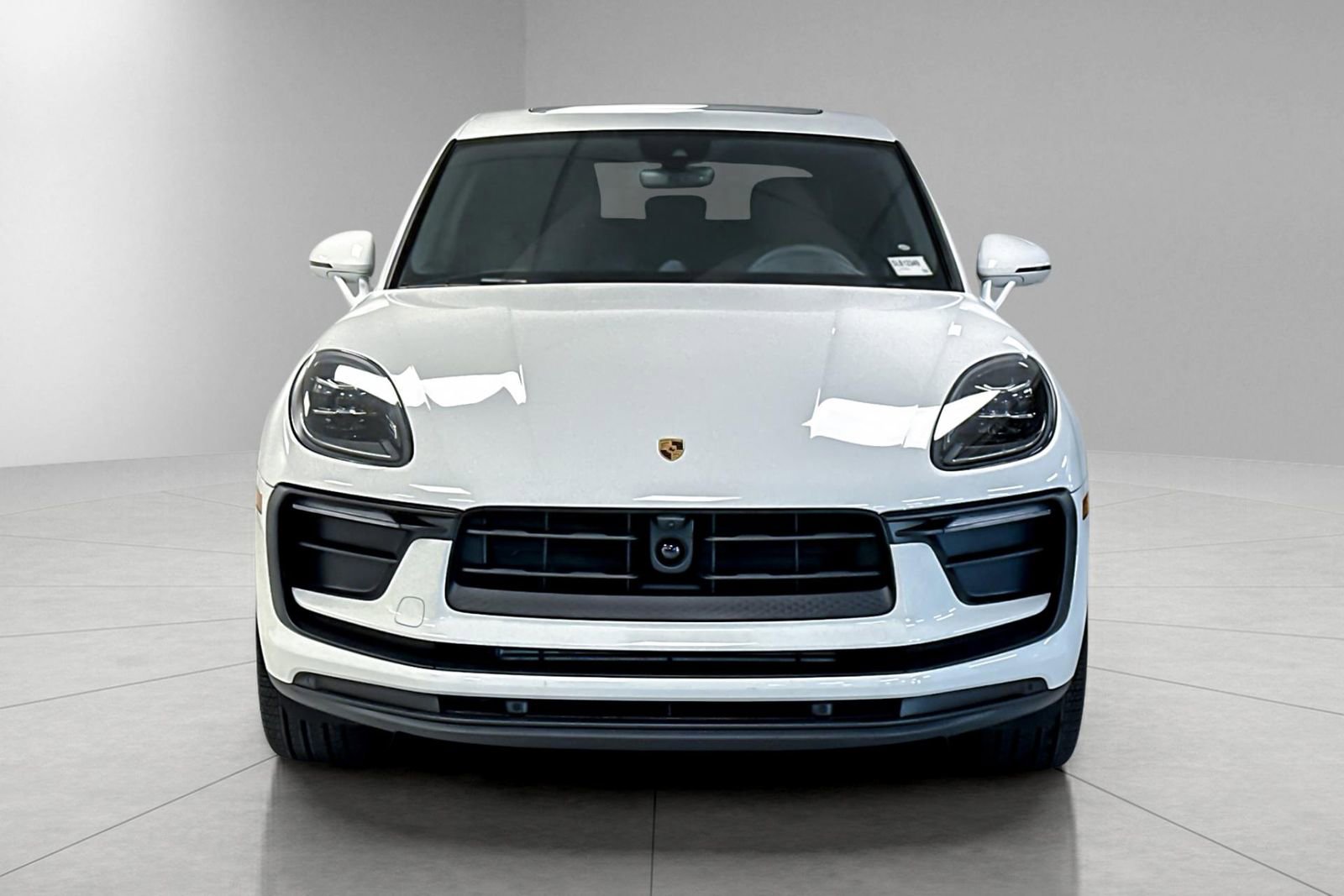 New 2025 Porsche Macan image 11