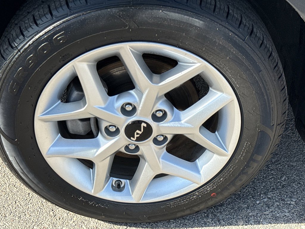 Used 2024 Kia Soul LX w/ Option Group 015 image 8