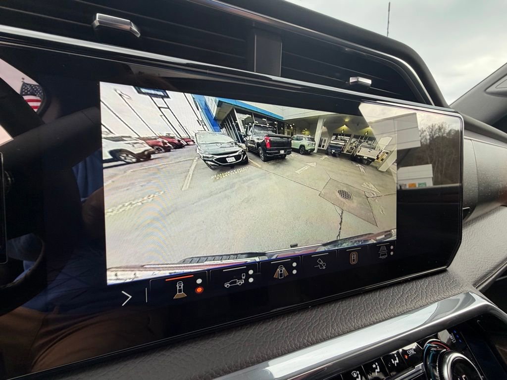 Used 2024 GMC Sierra 3500 Denali w/ Denali Reserve Package AWD/4WD image 29