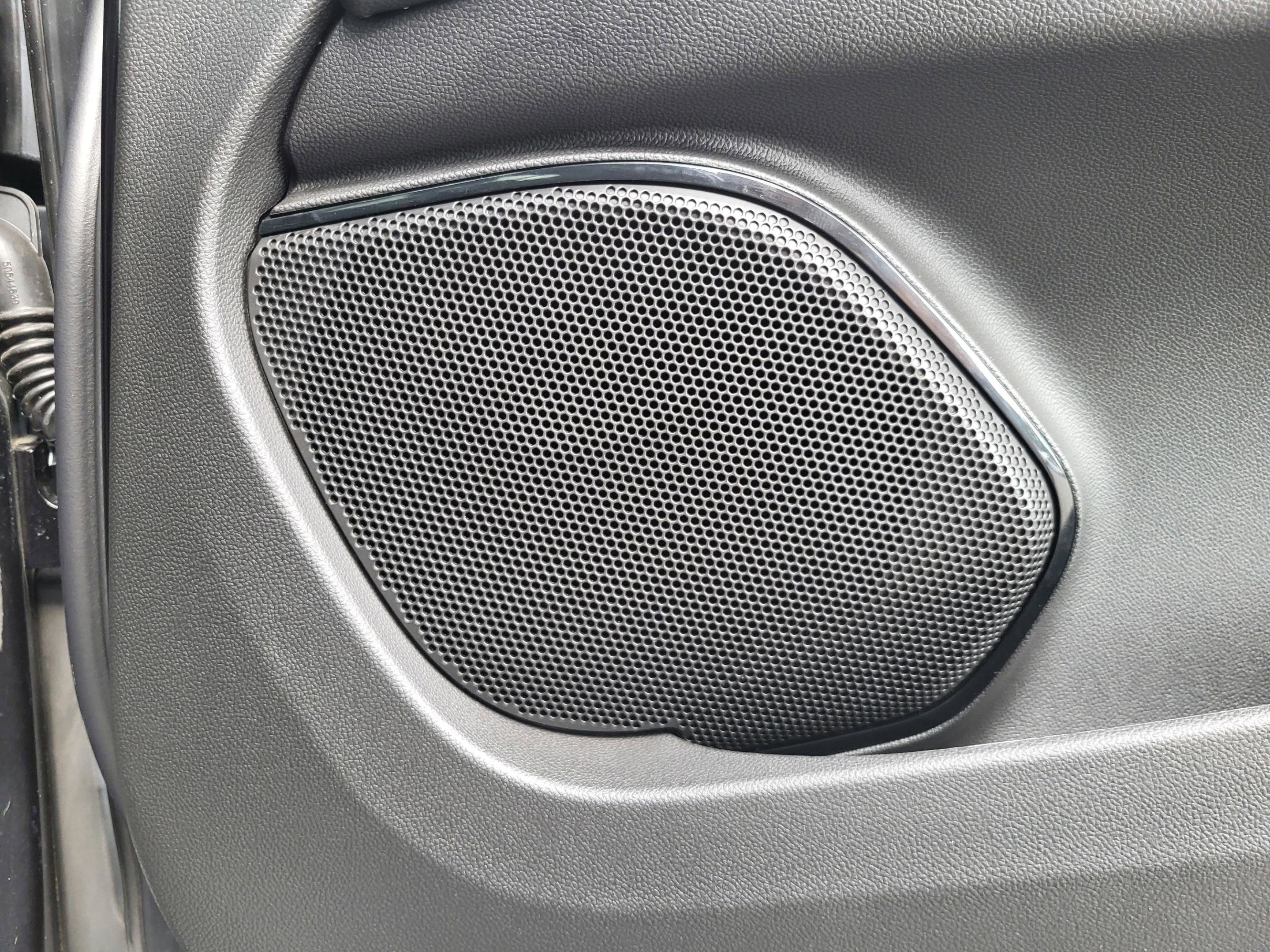 New 2025 Alfa Romeo Stelvio Sprint image 33