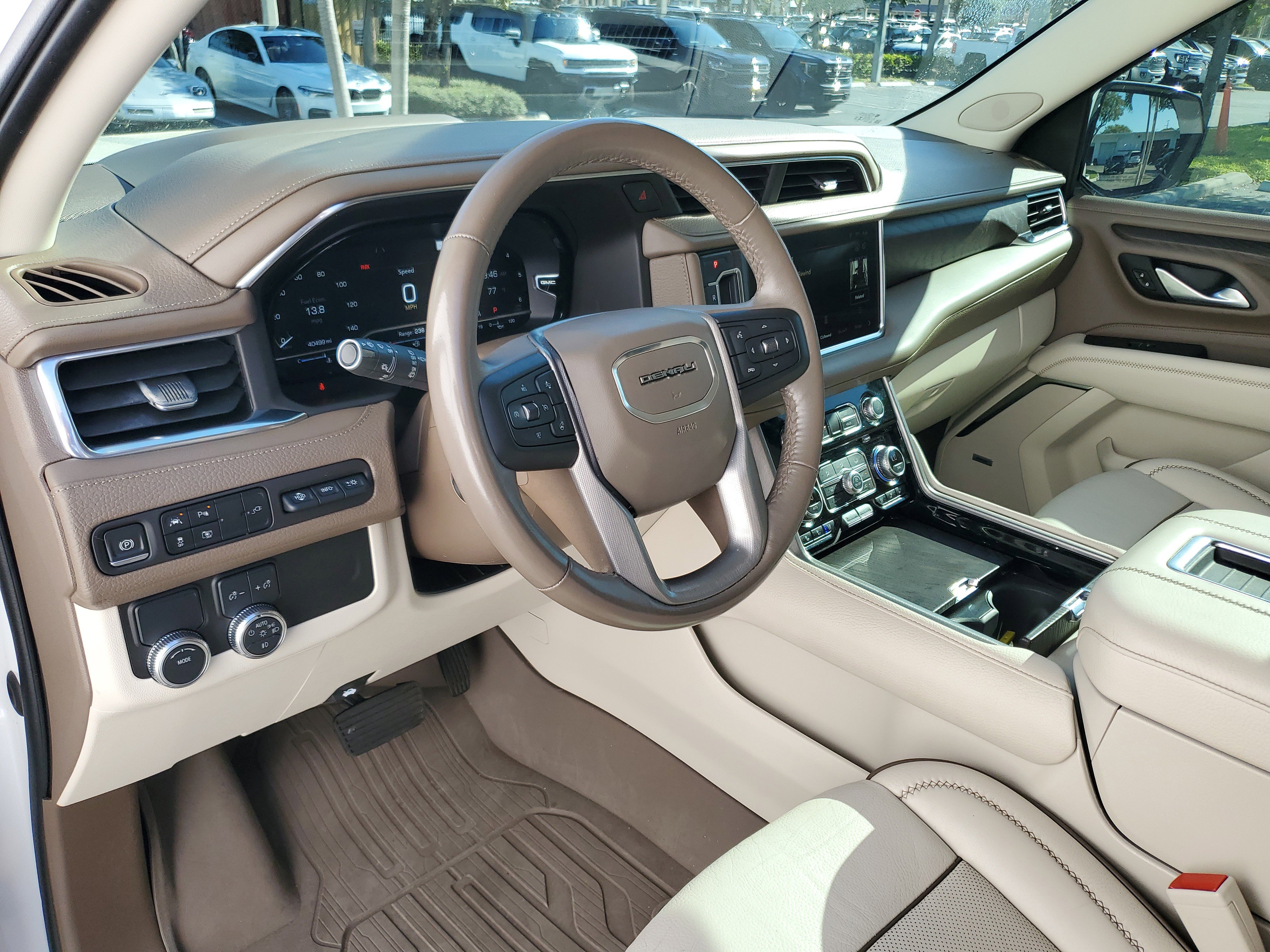 Certified 2022 GMC Yukon XL Denali image 22