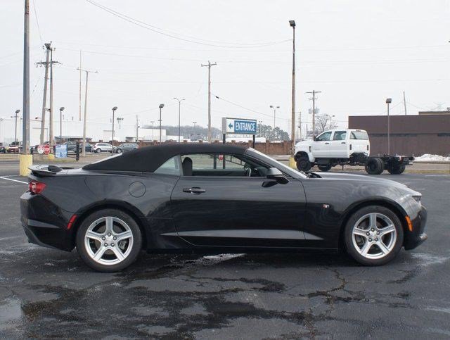 Used 2023 Chevrolet Camaro LT image 16
