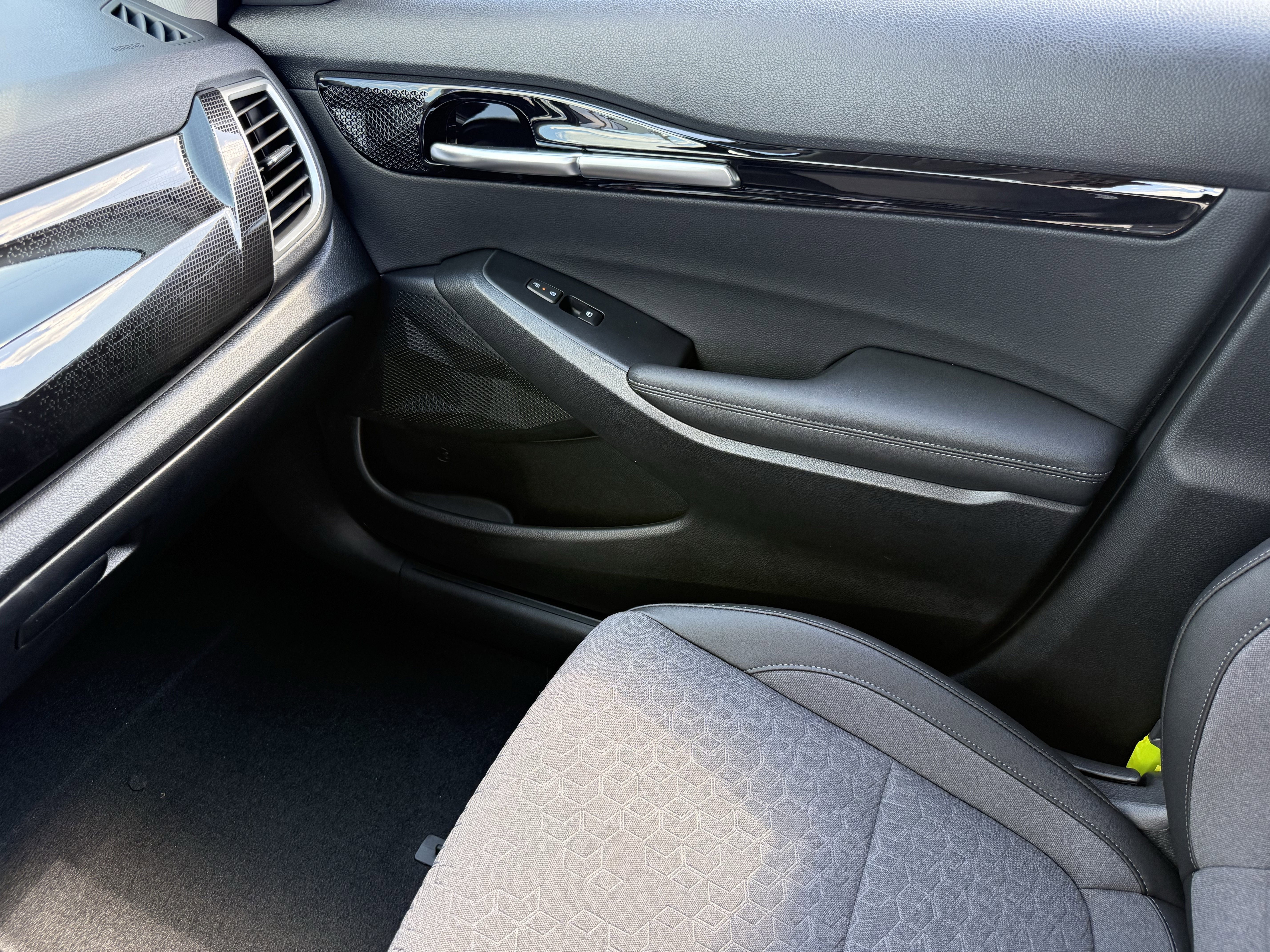 New 2026 Kia Seltos S image 16