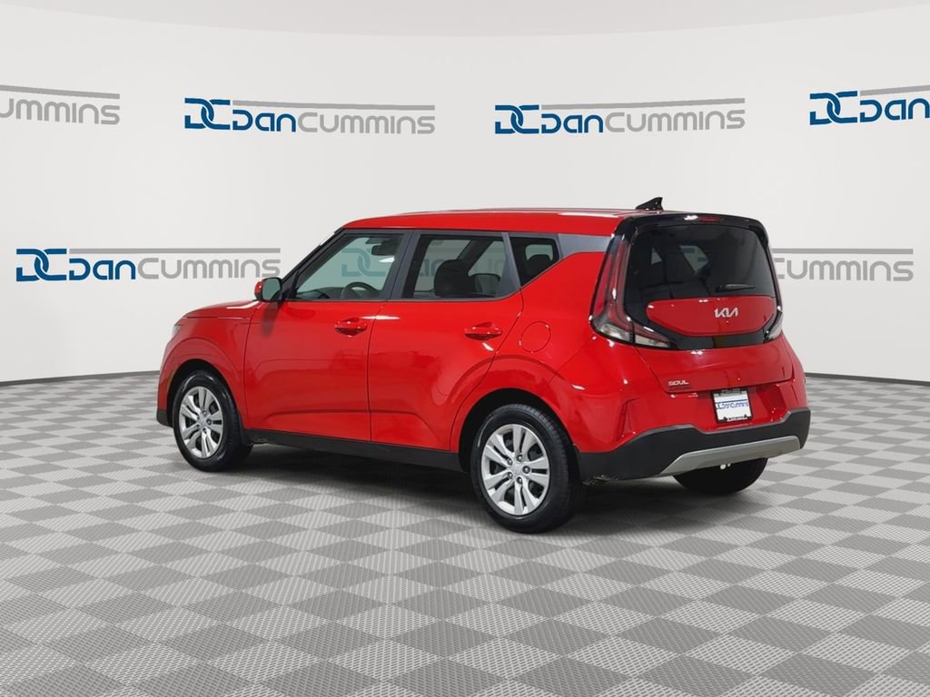 Used 2023 Kia Soul LX FWD image 6