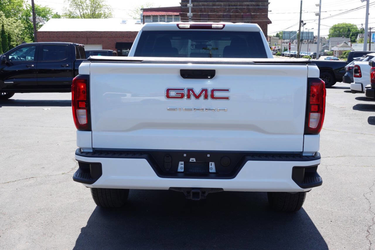 Used 2024 GMC Sierra 1500 Pro w/ Graphite Edition AWD/4WD image 9
