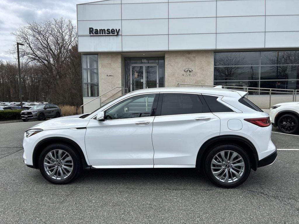 Certified 2023 INFINITI QX50 Luxe image 5