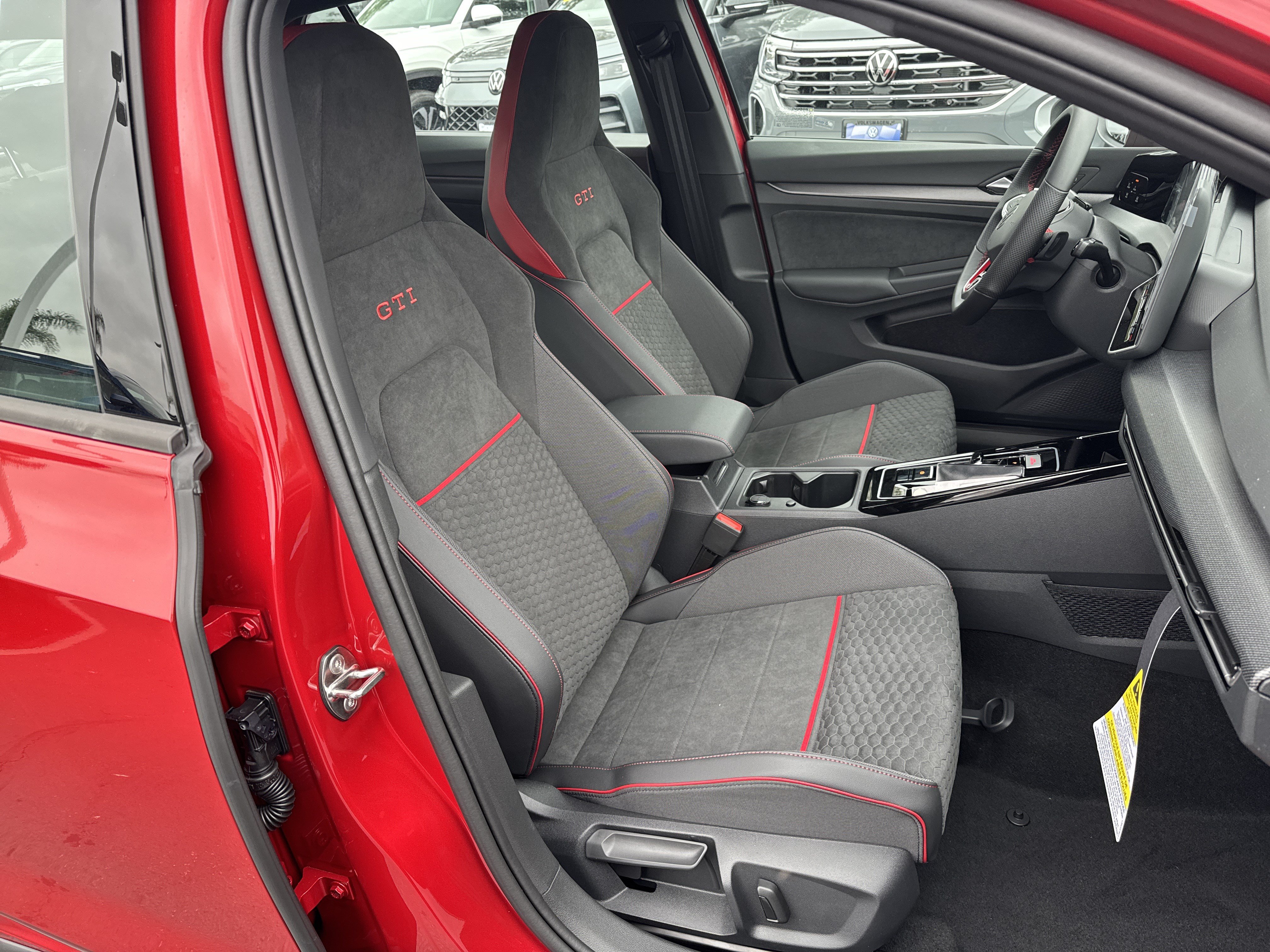 New 2026 Volkswagen Golf SE FWD image 20