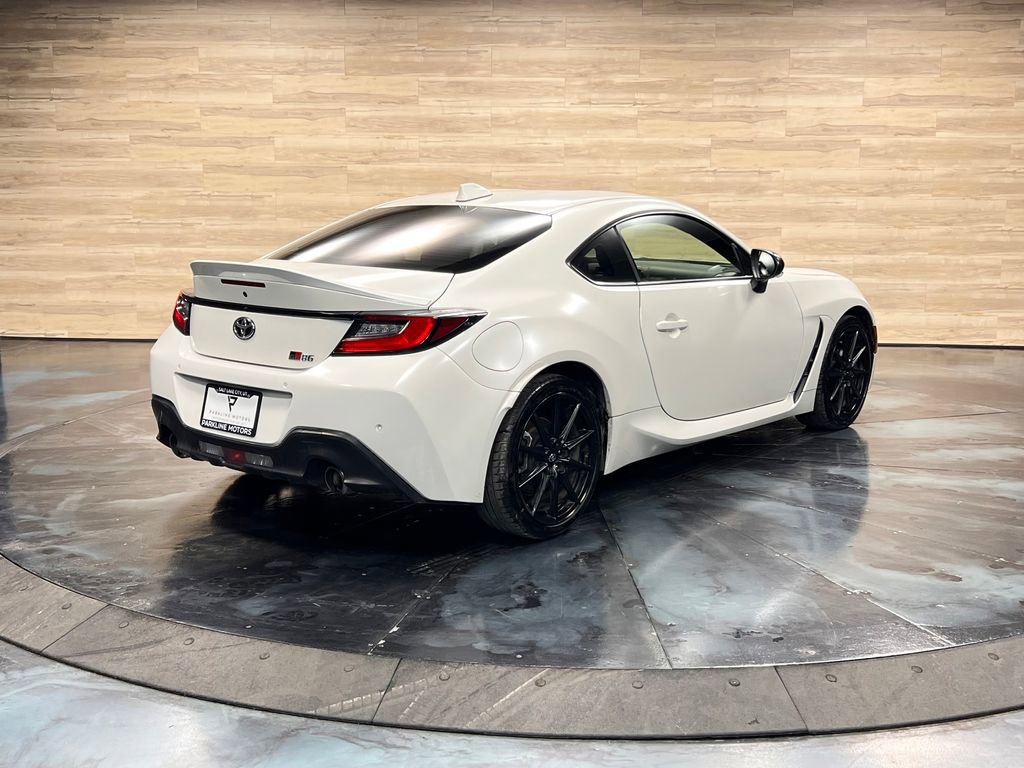Used 2024 Toyota GR86 Premium RWD image 24