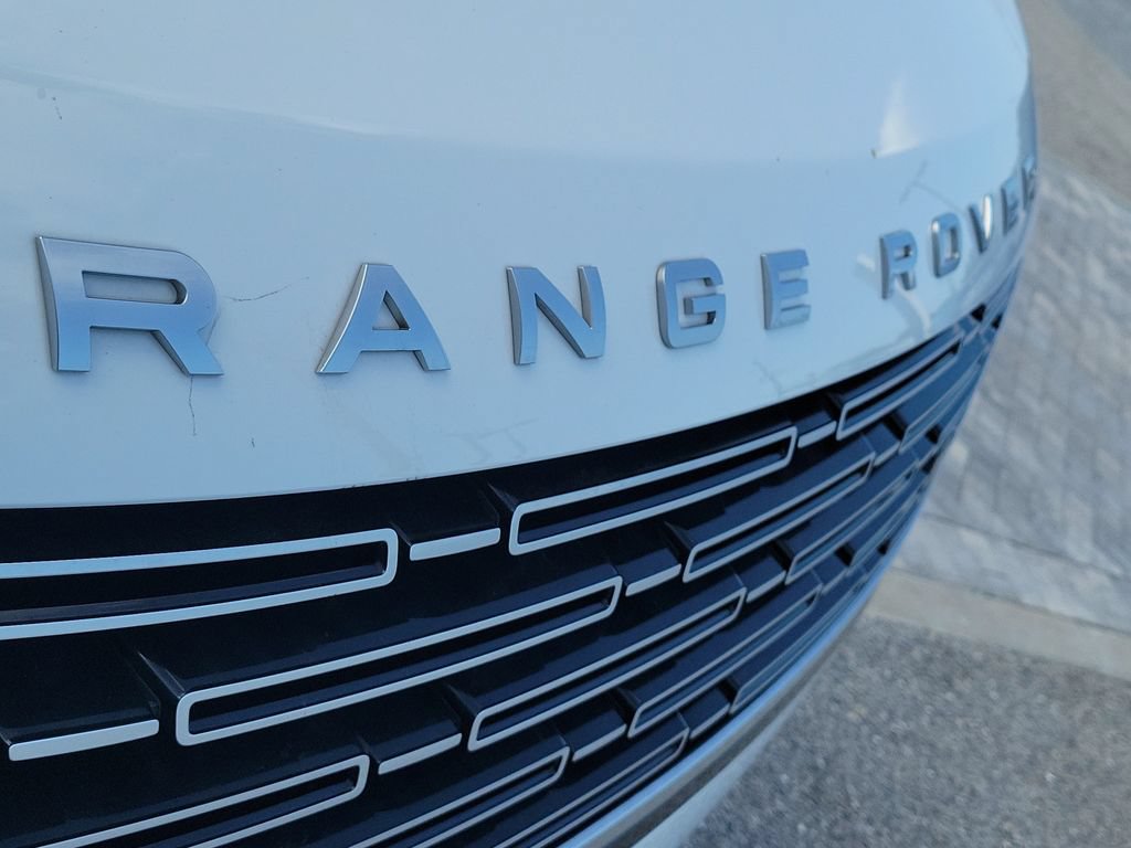 Certified 2025 Land Rover Range Rover Long Wheelbase Autobiography AWD/4WD image 9