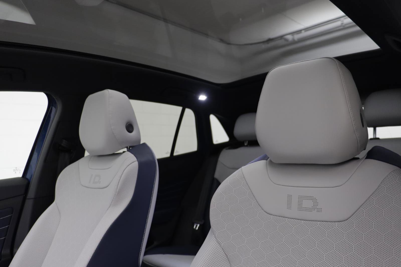 New 2026 Volkswagen ID.4 Pro S image 12