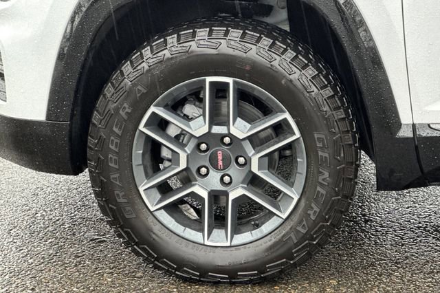New 2026 GMC Terrain AT4 w/ Convenience Package III image 31