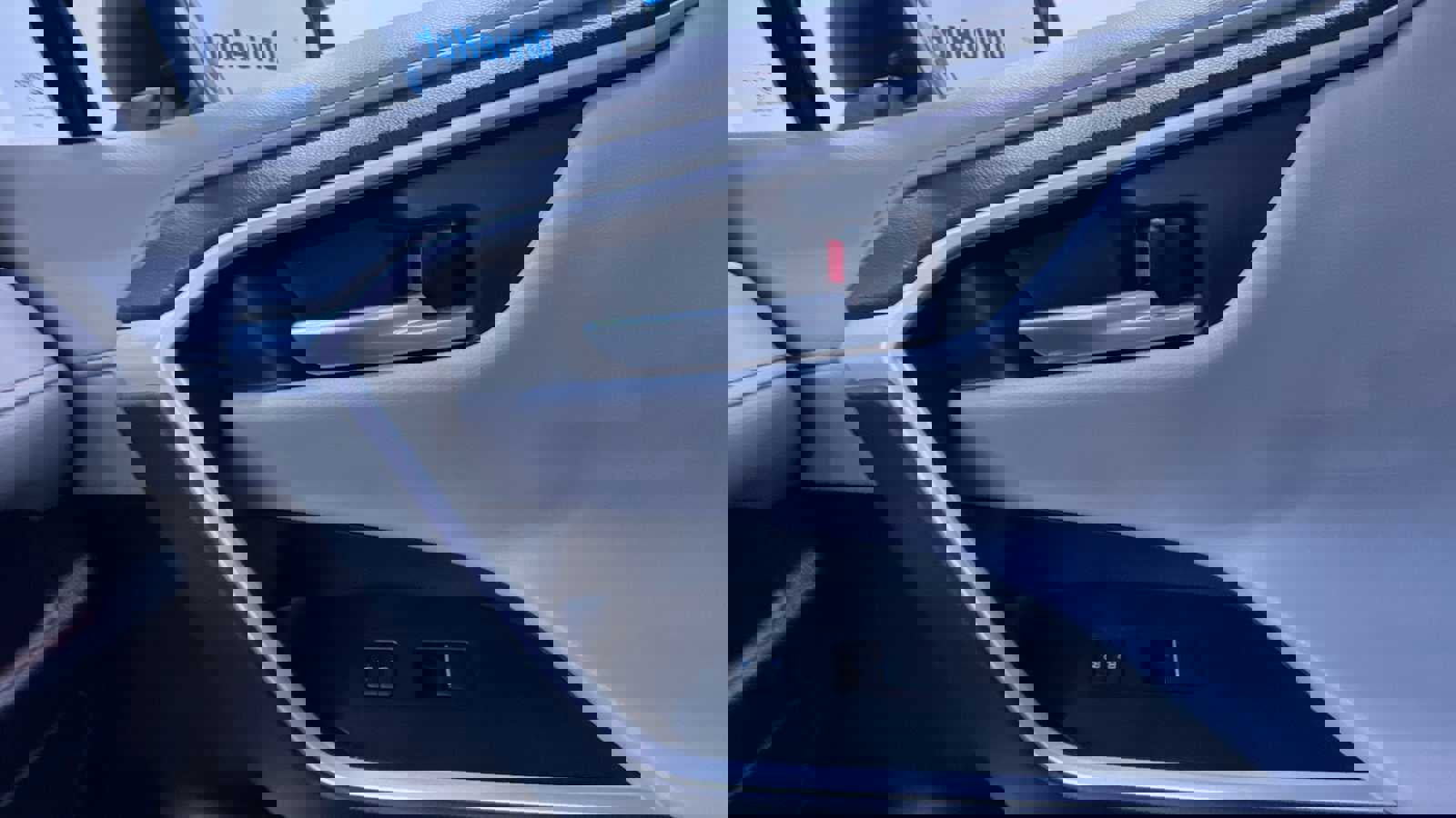 Used 2023 Toyota RAV4 Limited image 32