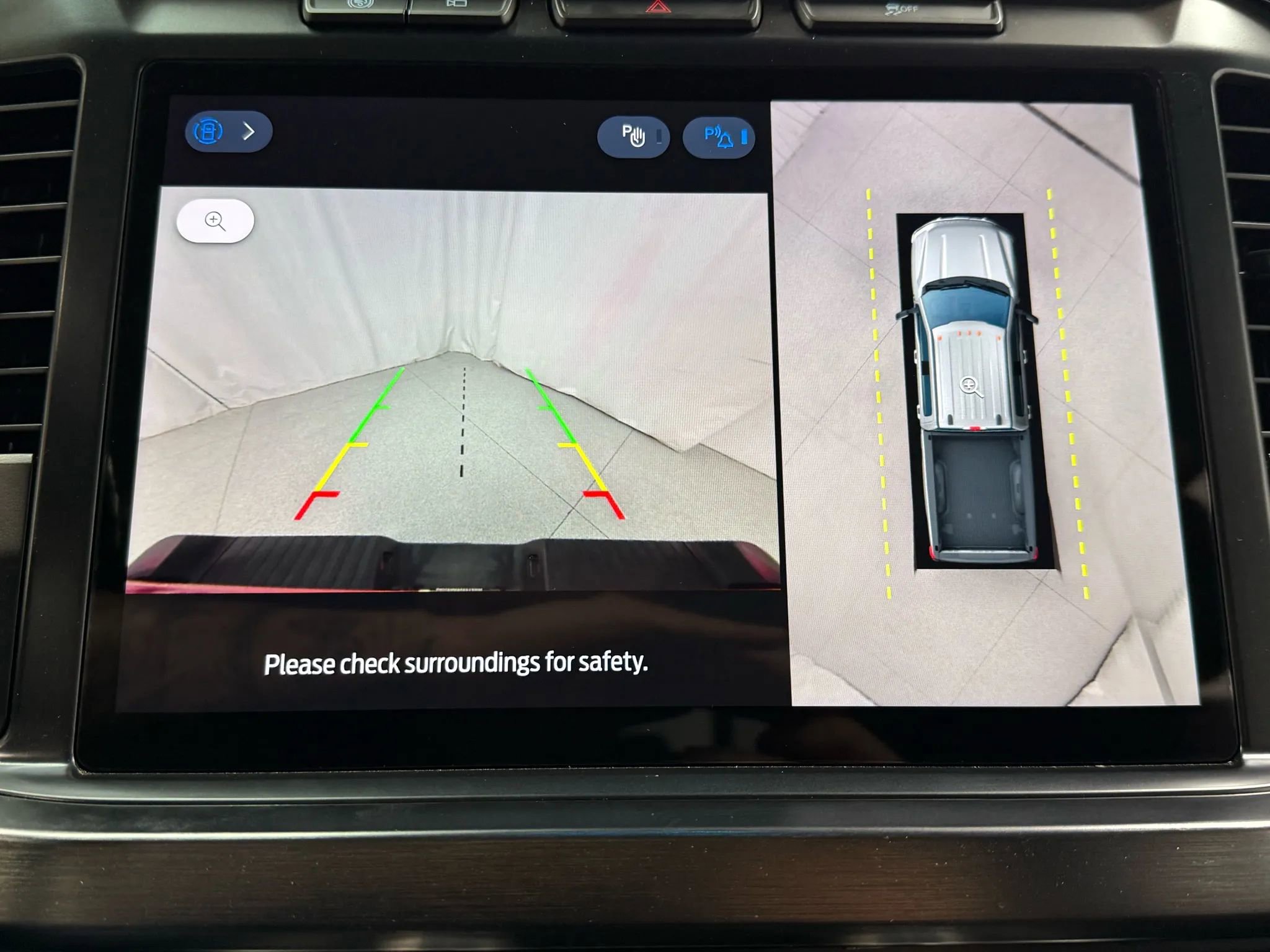 Used 2024 Ford F350 Lariat image 25