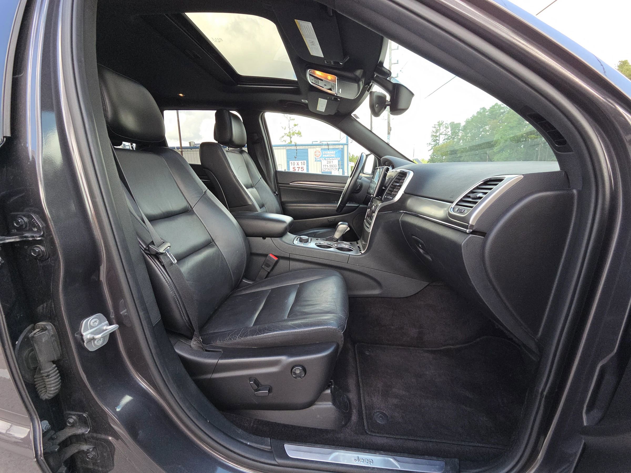 Used 2018 Jeep Grand Cherokee Limited image 19