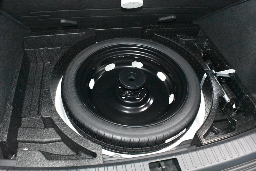 Certified 2025 Volkswagen Taos S AWD/4WD image 26