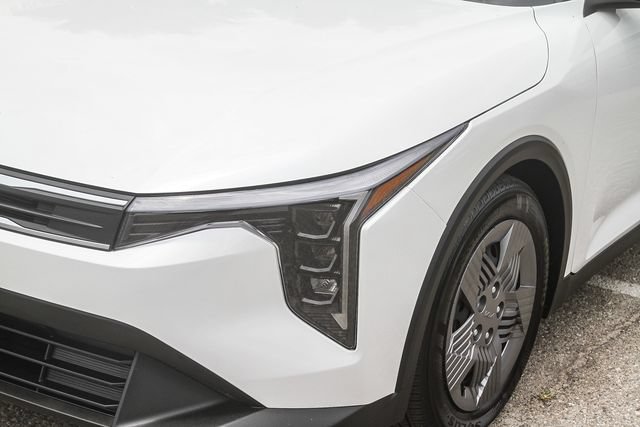 Certified 2025 Kia K4 FWD image 6