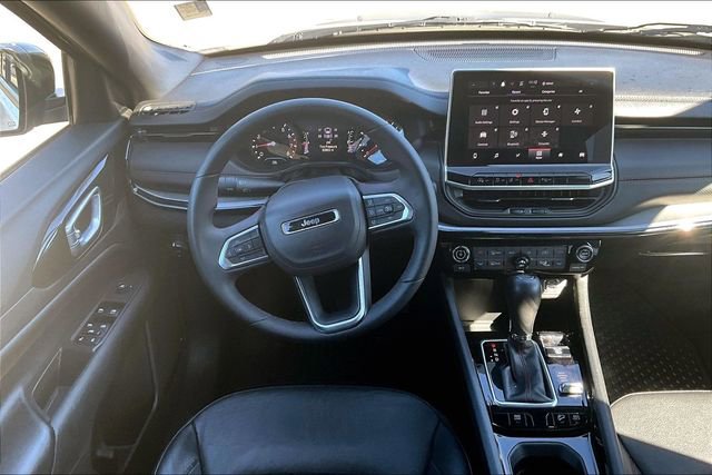 Used 2024 Jeep Compass Trailhawk image 5