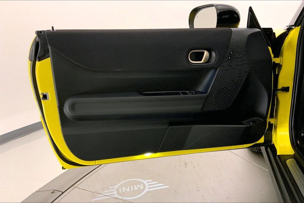 Certified 2025 MINI Cooper S image 24