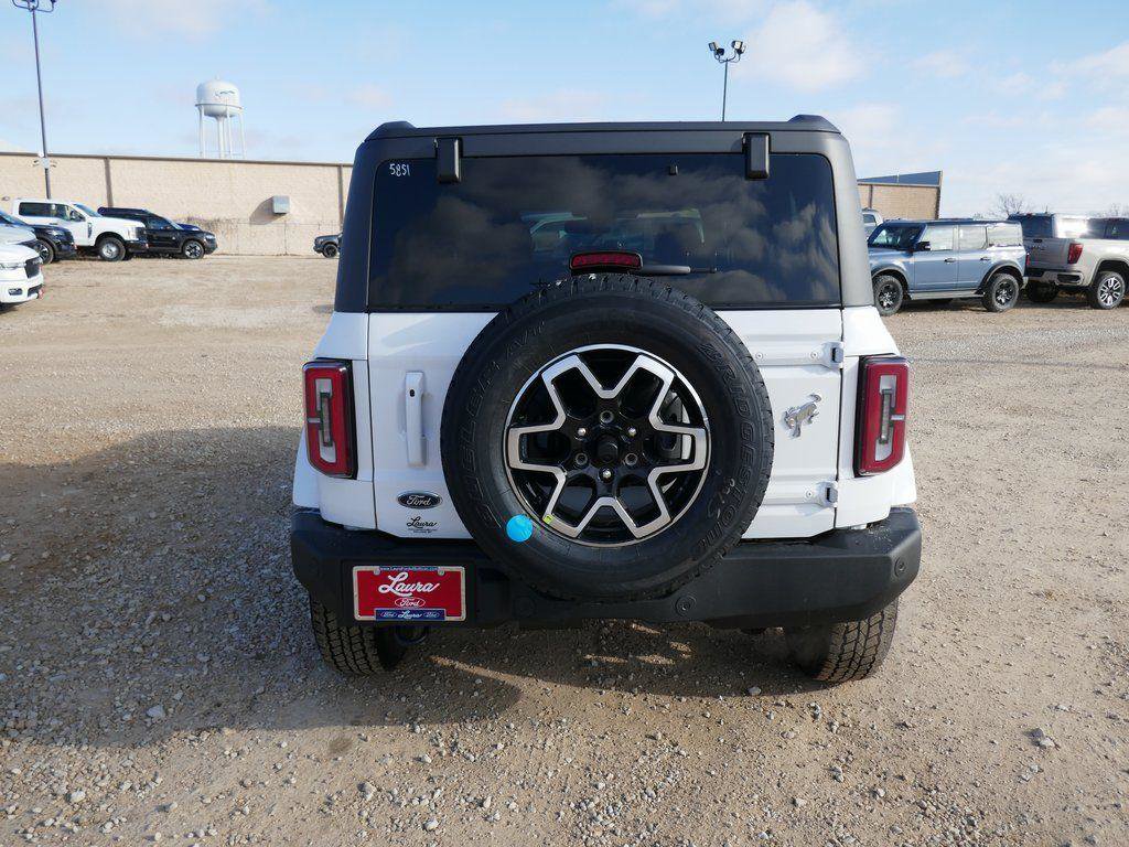 New 2025 Ford Bronco Outer Banks image 5