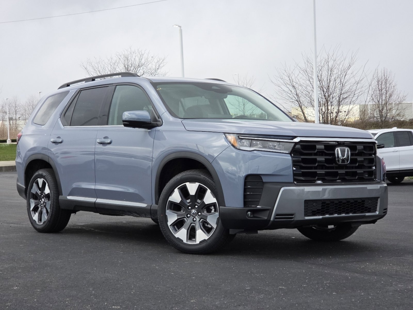New 2026 Honda Pilot Touring image 2