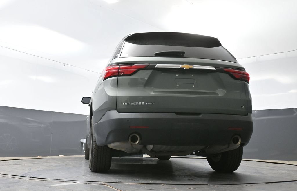 Used 2023 Chevrolet Traverse LT AWD/4WD image 24