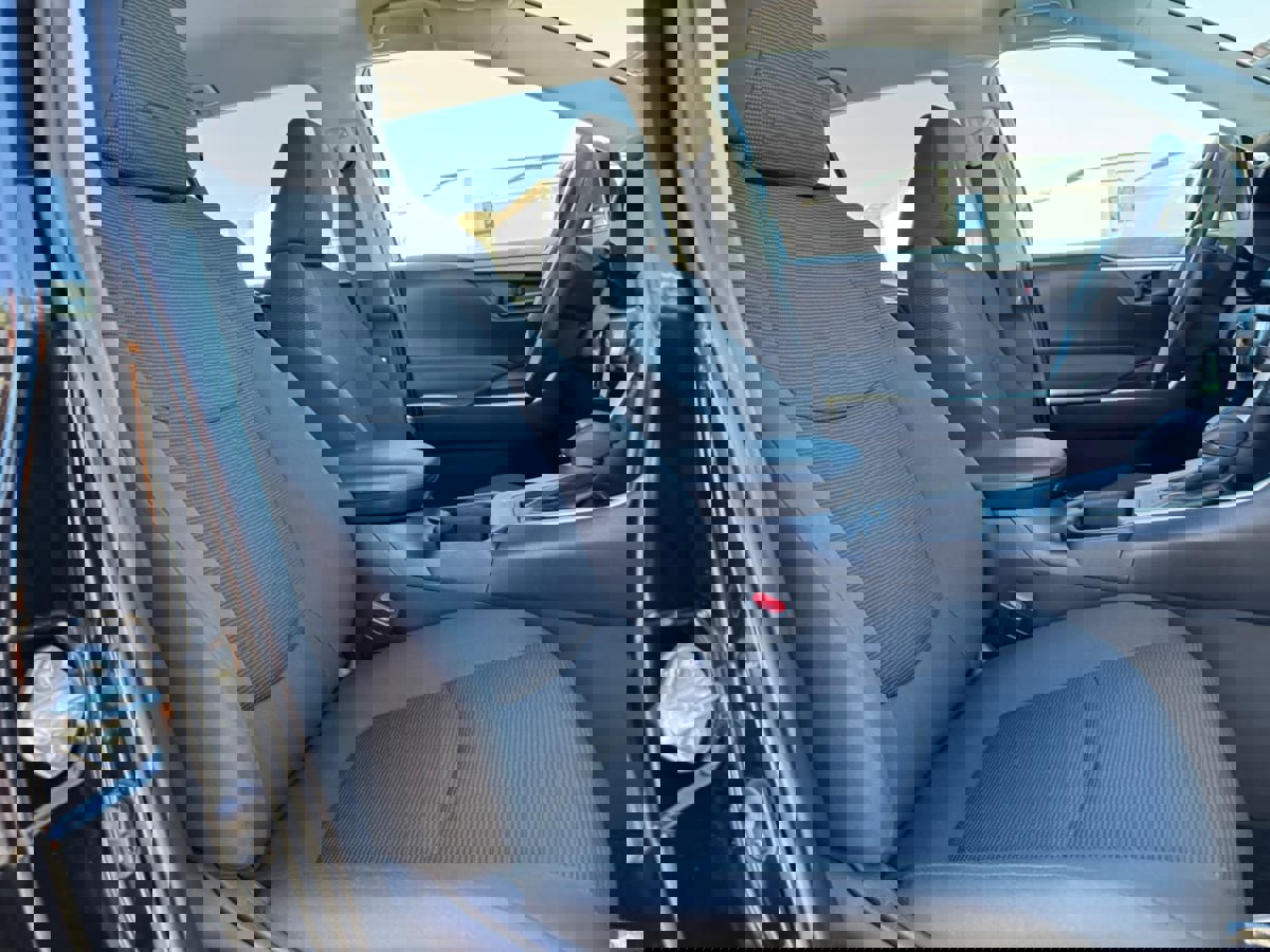 Used 2024 Toyota RAV4 LE image 19