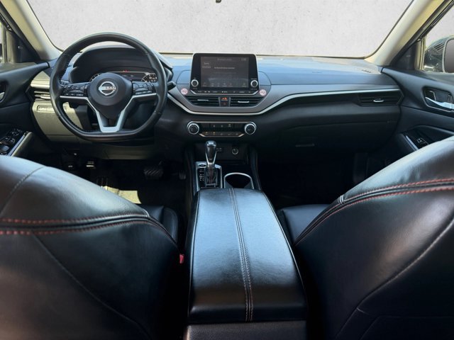 Used 2025 Nissan Altima 2.5 SR FWD image 19