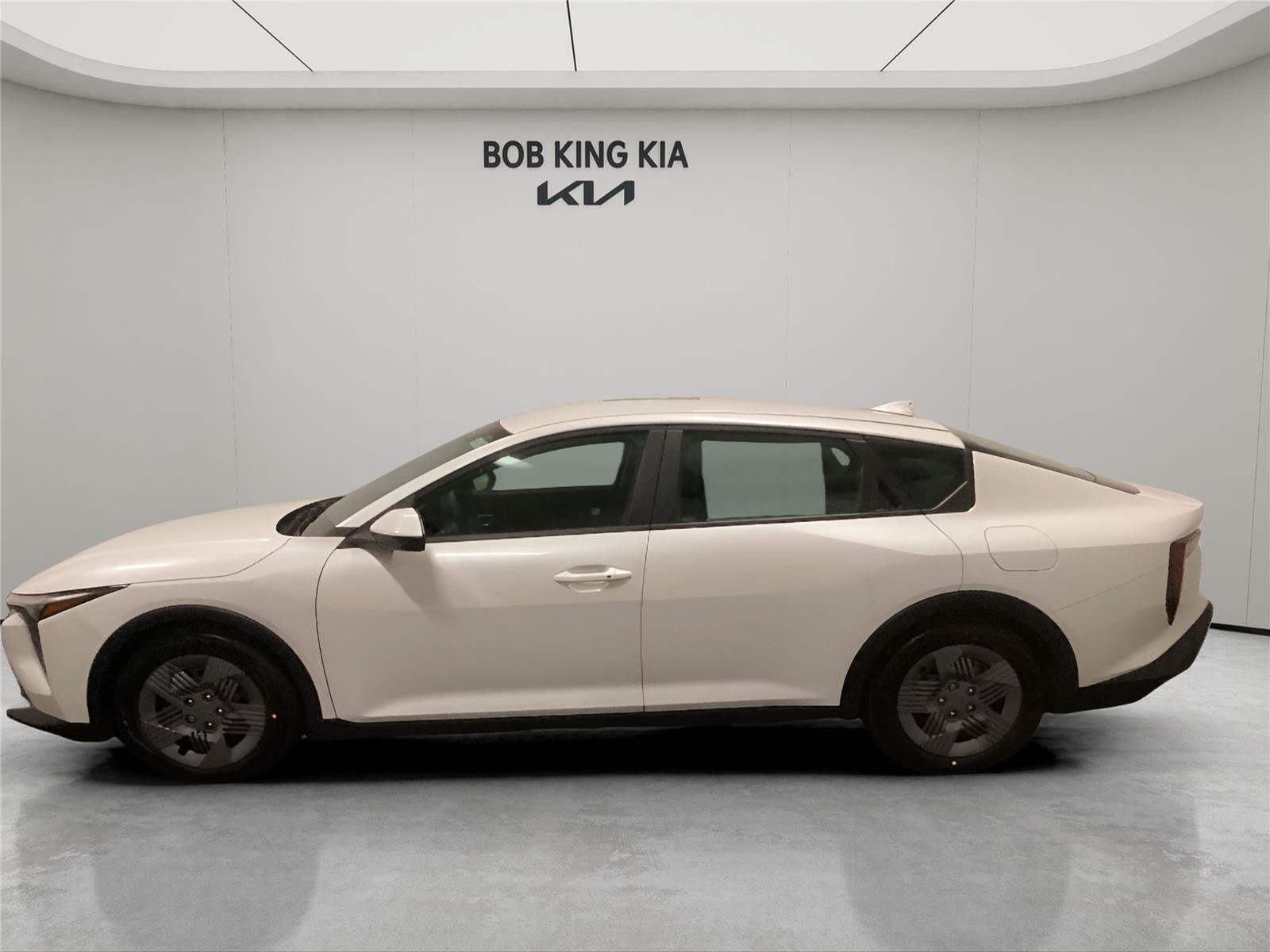 New 2026 Kia K4 FWD image 2