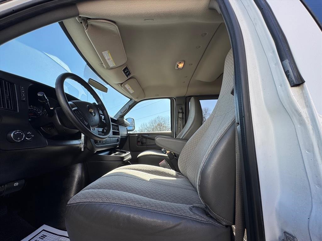 Used 2014 Chevrolet Express 2500 LS image 16