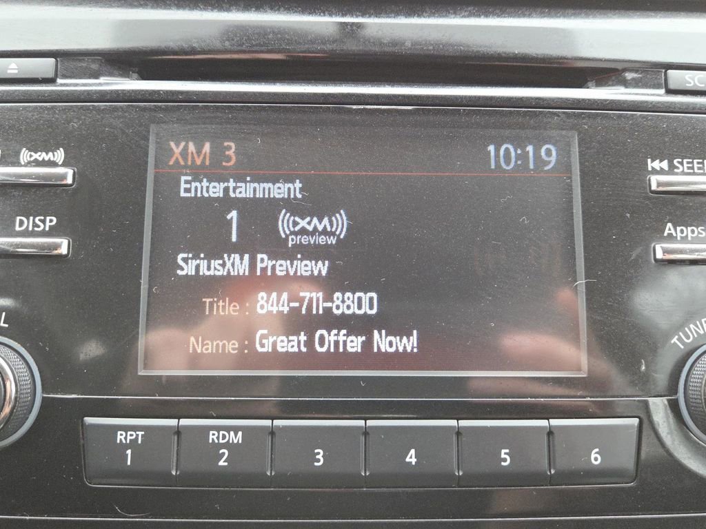 Used 2016 Nissan Rogue SV image 27