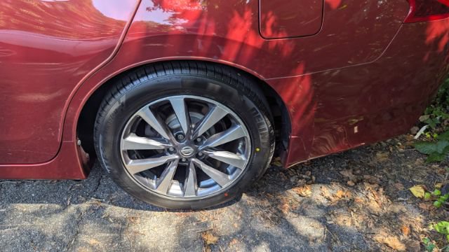 Used 2017 Nissan Altima 2.5 SV w/ Convenience Package FWD image 9