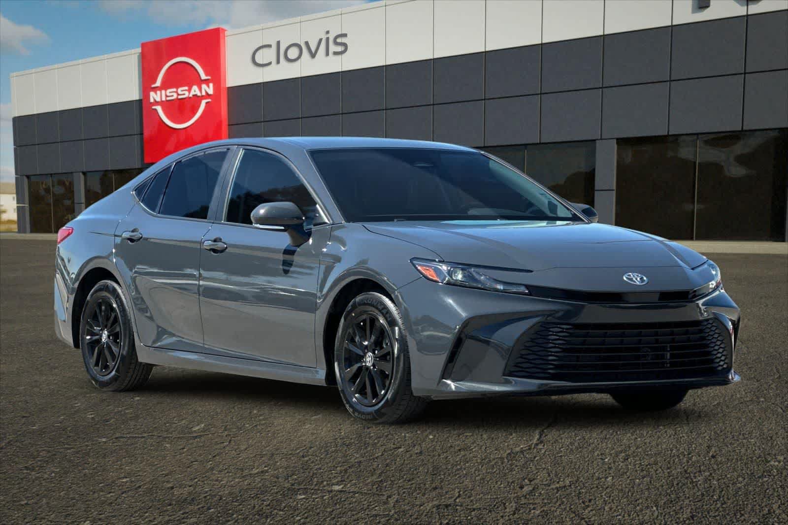 Used 2025 Toyota Camry LE FWD image 10