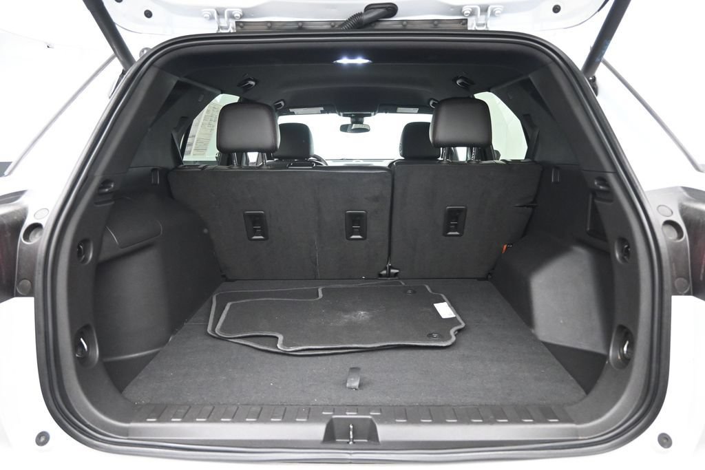 Used 2024 Chevrolet Equinox RS FWD image 27