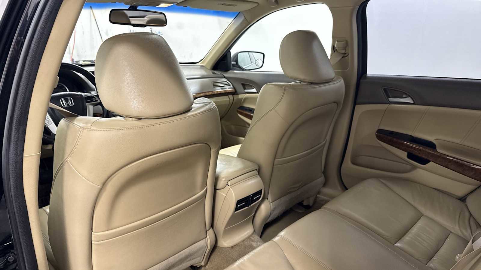 Used 2010 Honda Accord EX-L image 24