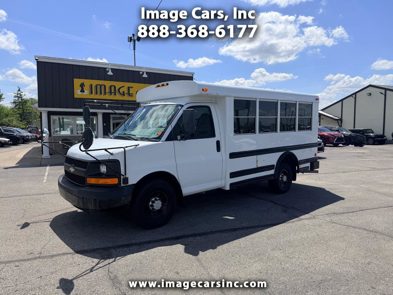 Used 2006 Chevrolet Express 3500 w/ School Bus Package RWD image 1