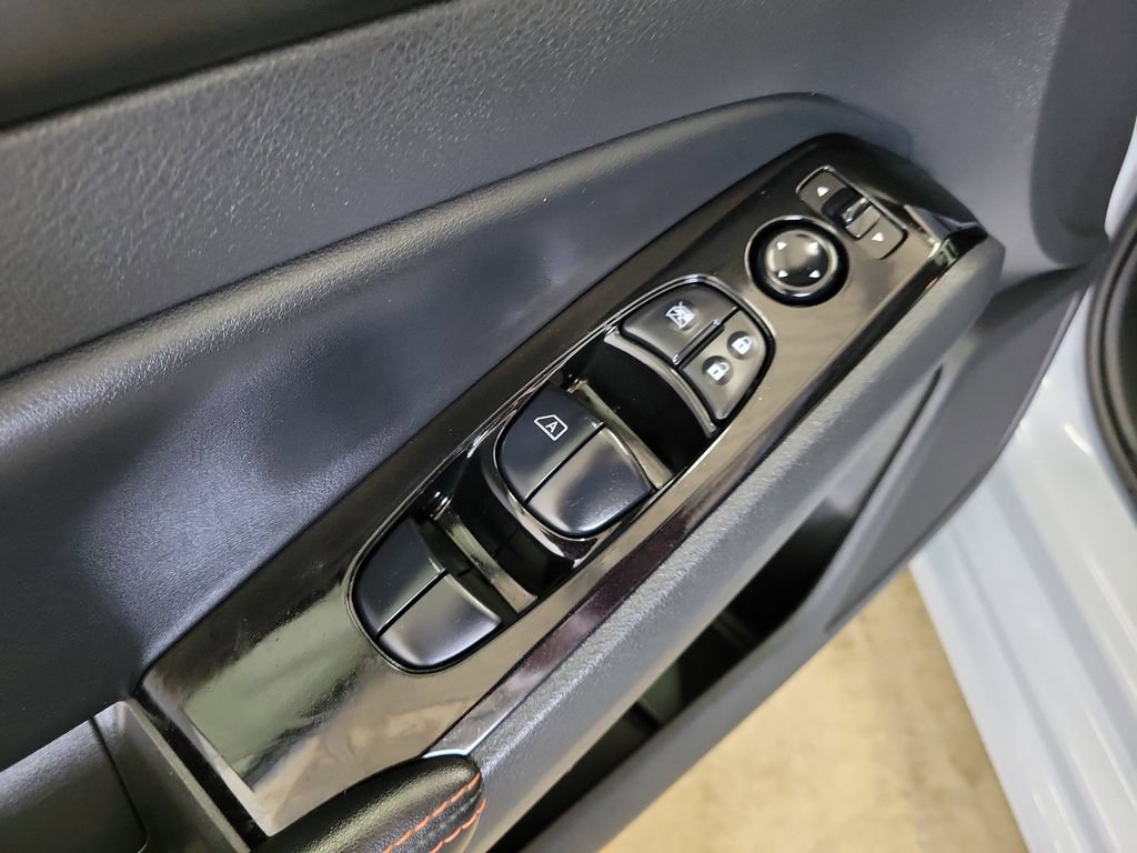Used 2024 Nissan Altima 2.5 SR FWD image 21