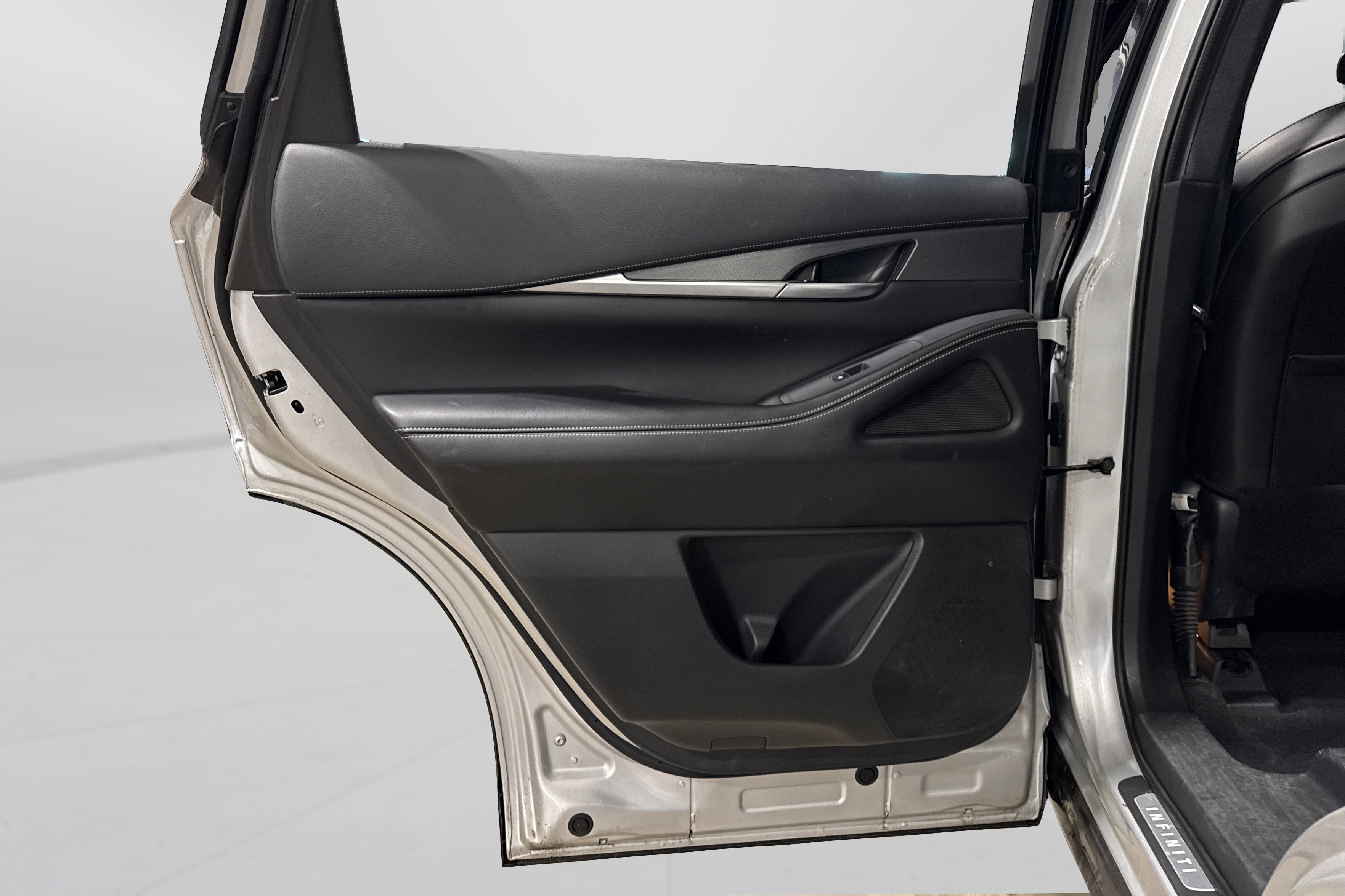 Used 2022 INFINITI QX60 Luxe image 37