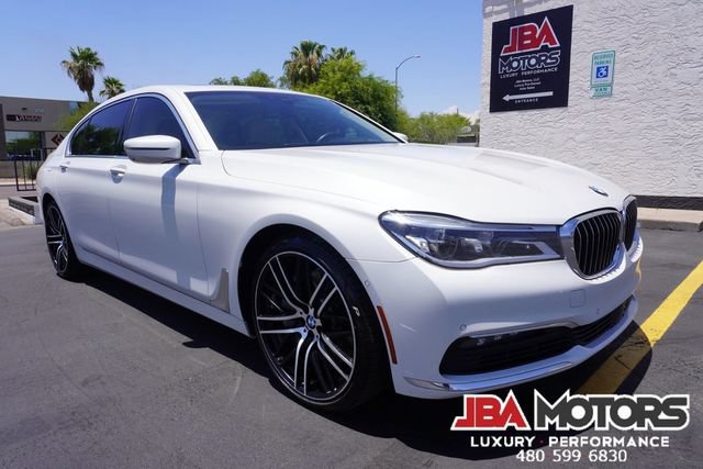 Used 2018 BMW 750i RWD image 2