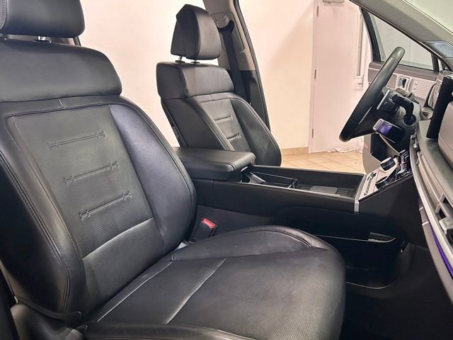 Used 2024 Hyundai Santa Fe Limited AWD/4WD image 25