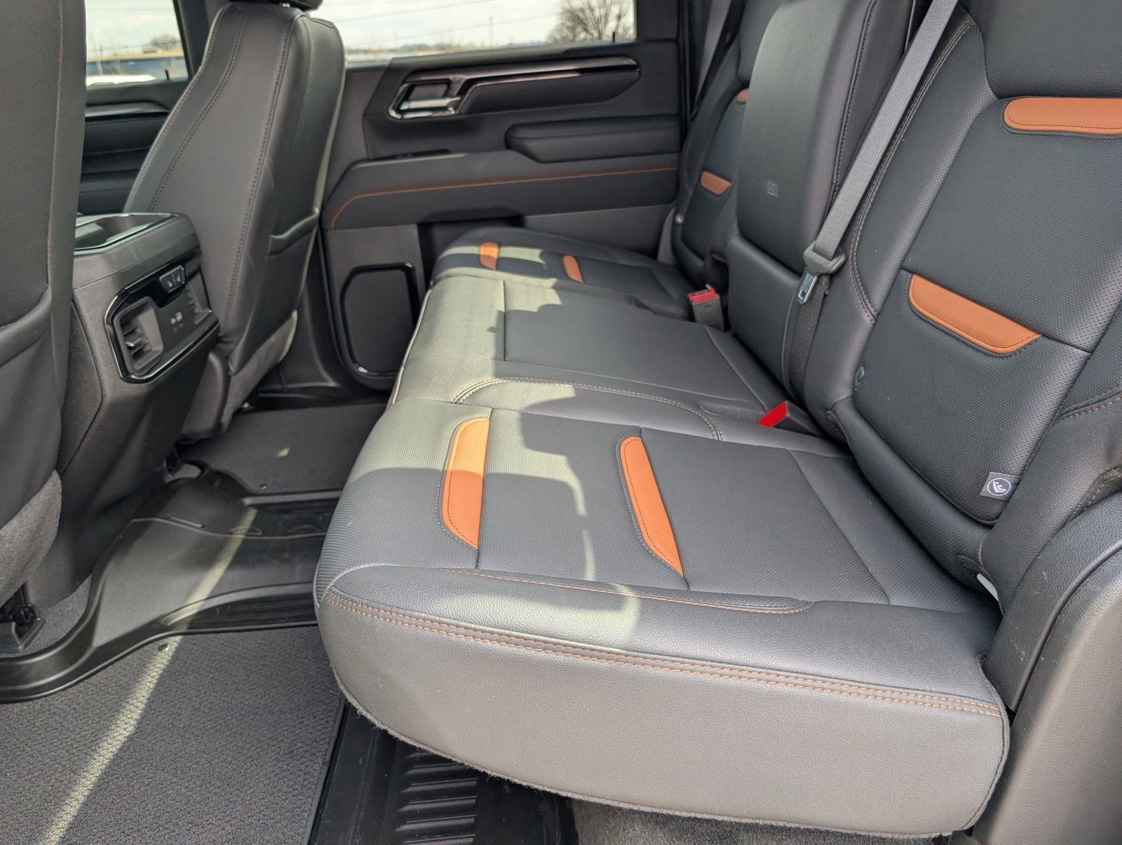 Certified 2025 GMC Sierra 2500 AT4 image 16